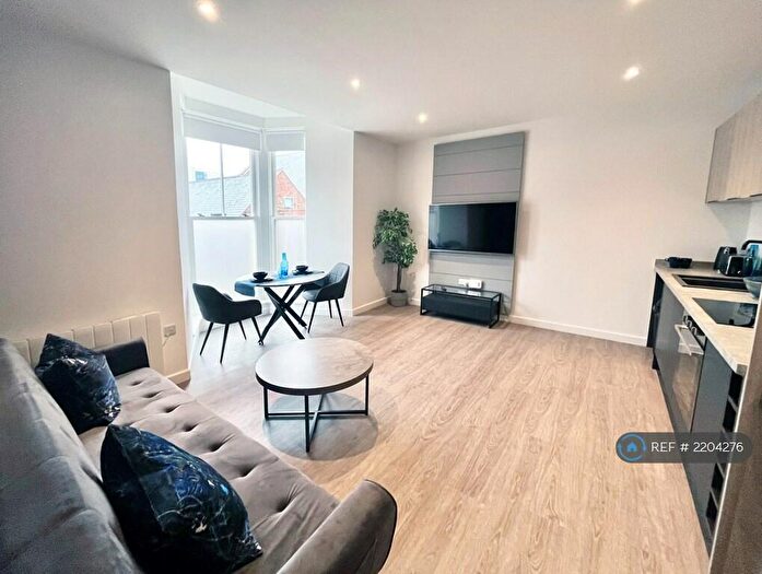 1 Bedroom Flat To Rent In High Street, Wellingborough, NN8