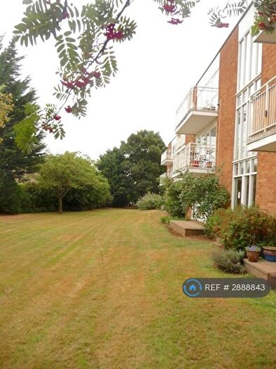 2 Bedroom Flat To Rent In Trumpington, Cambridge, CB2