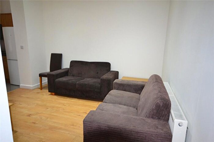 2 Bedroom Apartment To Rent In Gascony Avenue, London, NW6
