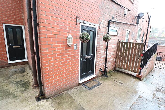 2 Bedroom Flat To Rent In Castle Terrace, Conisbrough, Doncaster, DN12