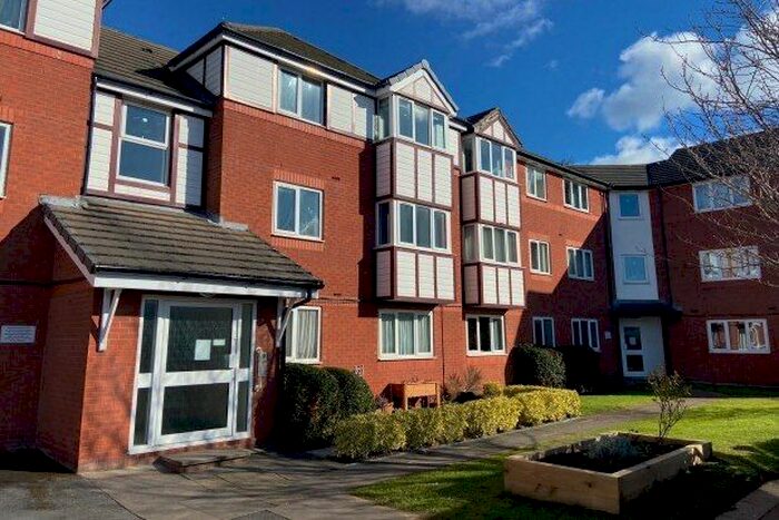 1 Bedroom Flat To Rent In Portbury Close, Wirral, CH62
