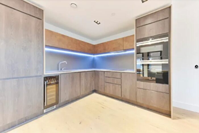 2 Bedroom Flat For Sale In Exchange Gardens, Vauxhall, SW8