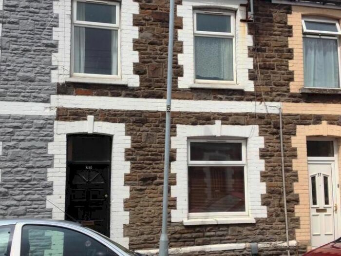 2 Bedroom Flat To Rent In Railway Street, Splott, Cardiff, CF24