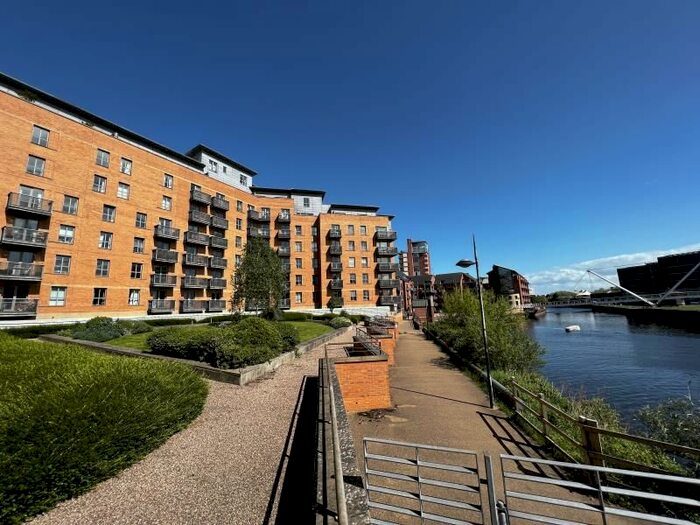 2 Bedroom Flat To Rent In Merchants Quay, East Street, Leeds, LS9