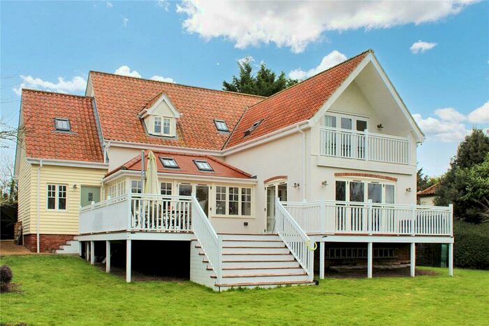 4 Bedroom Detached House For Sale In Southwold Road, Blyford, Halesworth, Suffolk, IP19
