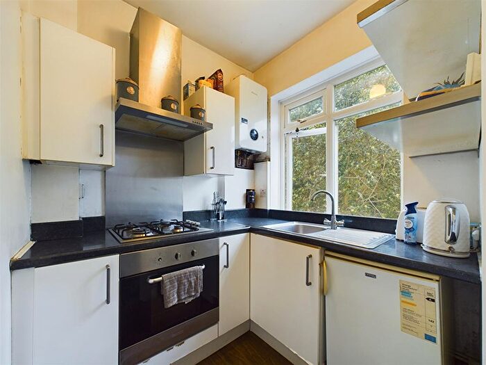 1 Bedroom Flat For Sale In Ash Grove, Penge, London, SE20