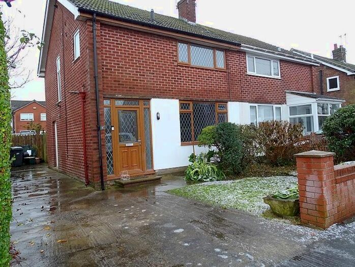 3 Bedroom Semi-Detached House To Rent In Shirley Lane, Longton, Preston, PR4