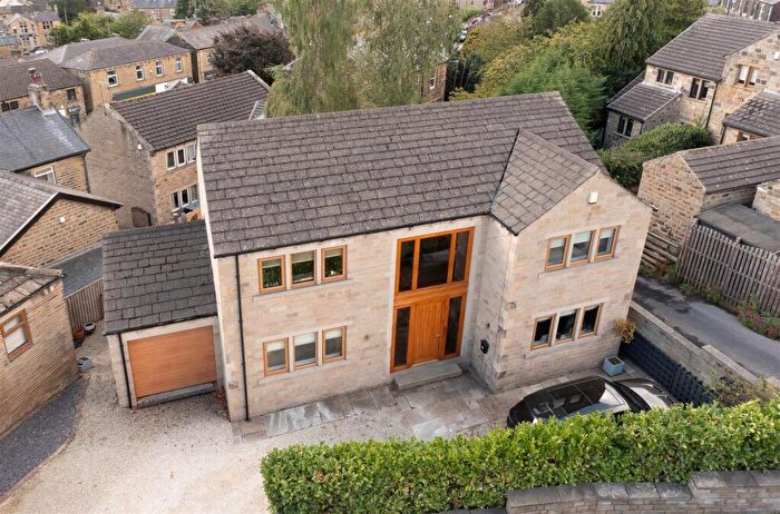 4 Bedroom Detached House For Sale In Oak House, Denby Dale, HD8