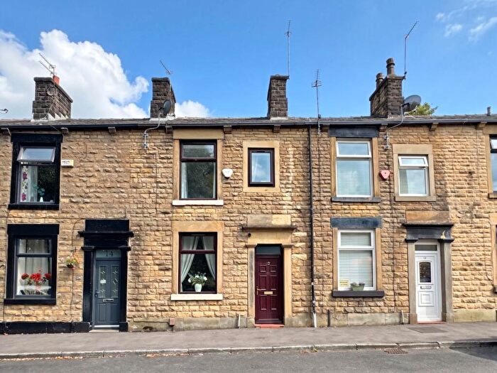3 Bedroom Terraced House For Sale In Cheetam Street, Oldham, OL2