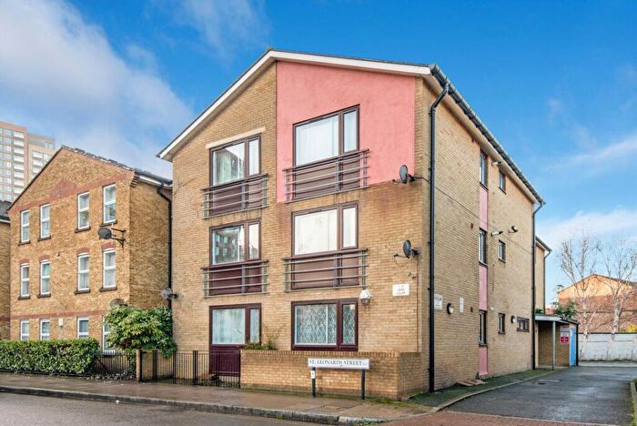 2 Bedroom Flat For Sale In Grace Place, Bow, E3