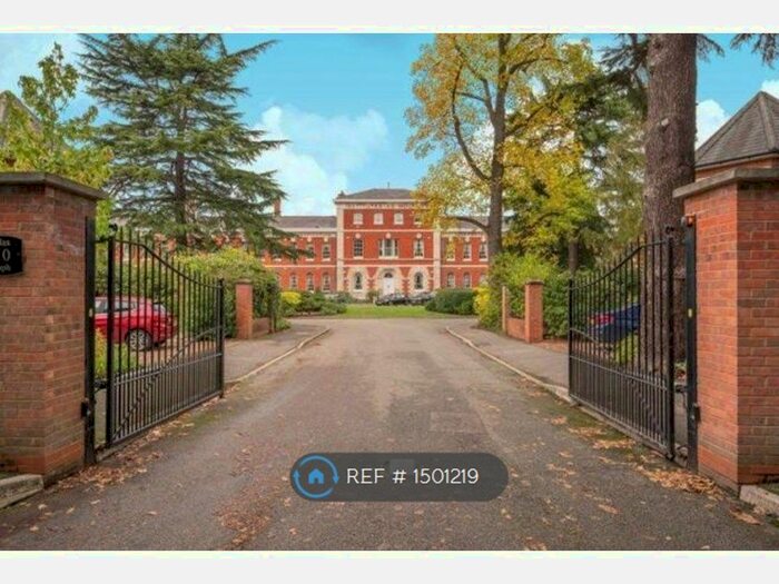 5 Bedroom Terraced House To Rent In Ellesmere Place, Walton-On-Thames, KT12