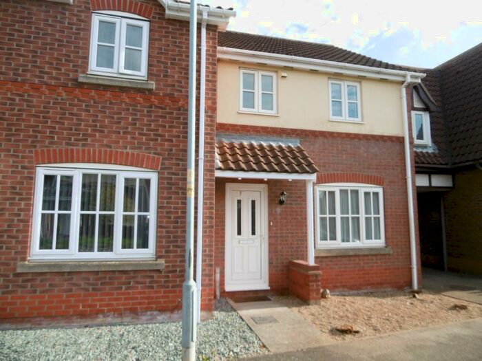 3 Bedroom Semi-Detached House To Rent In Godson Avenue, Heckington, NG34