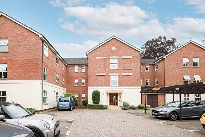 3 Bedroom Flat For Sale In Delancey Court, Wimblehurst Road, RH12