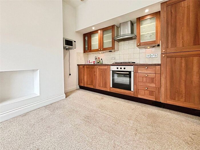 1 Bedroom Flat To Rent In Upper Grosvenor Road, Tunbridge Wells, Kent, TN1