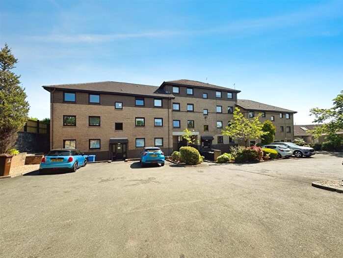 2 Bedroom Flat To Rent In Goldenhill Court, Hardgate, Clydebank, G81