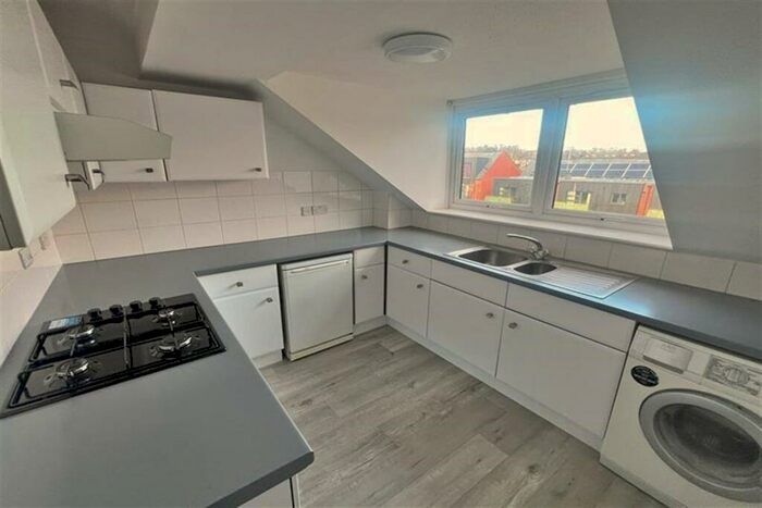 2 Bedroom Flat To Rent In Winchester City Centre, SO23