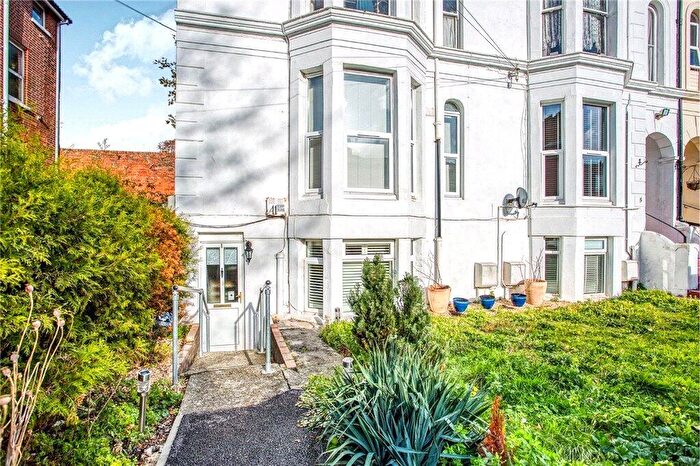 1 Bedroom Maisonette For Sale In Auckland Road East, Southsea, Hampshire, PO5