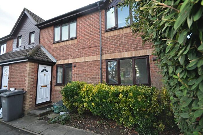 2 Bedroom Ground Maisonette To Rent In Beeleigh Link, Chelmsford, Essex, CM2