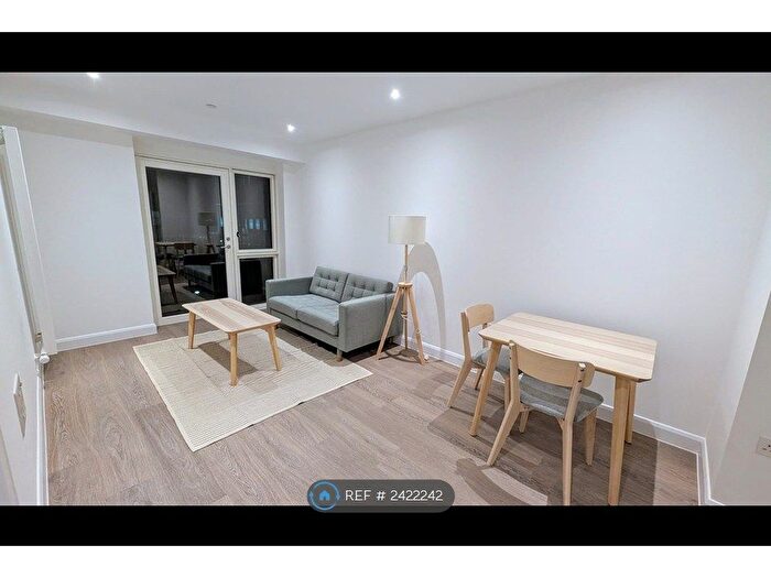 1 Bedroom Flat To Rent In London, London, E16