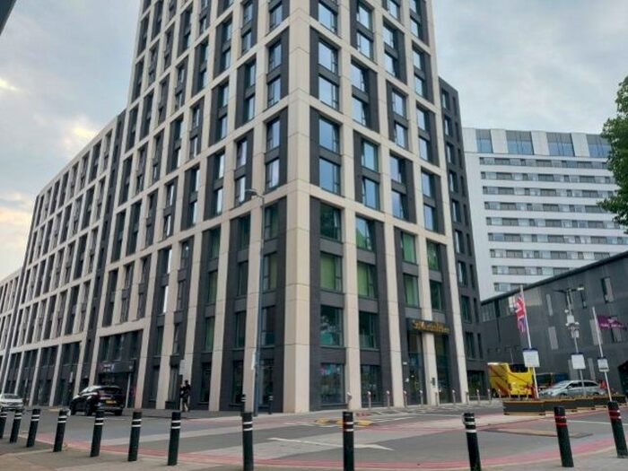 2 Bedroom Flat To Rent In St Martins Broad Street, Birmingham, B15