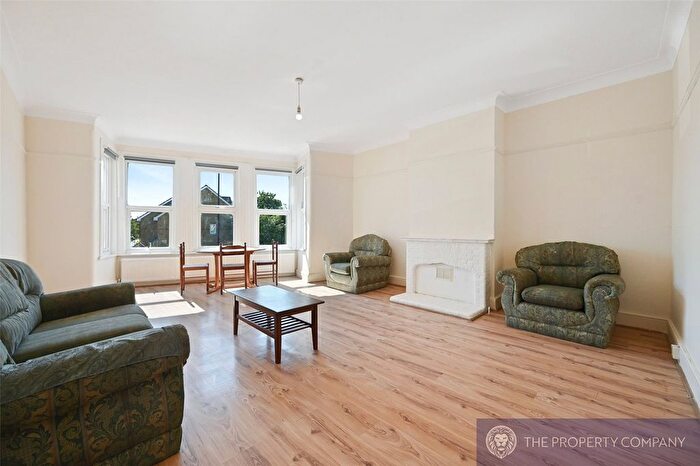 3 Bedroom Flat To Rent In Hertford Road, London, N9
