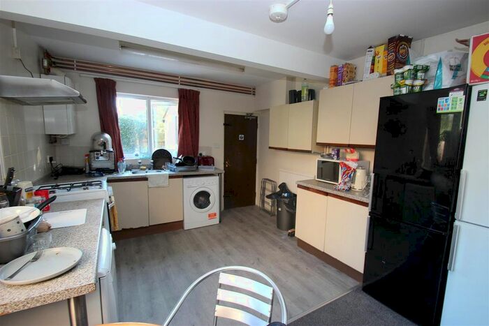 6 Bedroom Property To Rent In Southfield Road, Oxford, OX4