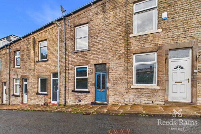 3 Bedroom Terraced House For Sale In Greave Street, Todmorden, OL14