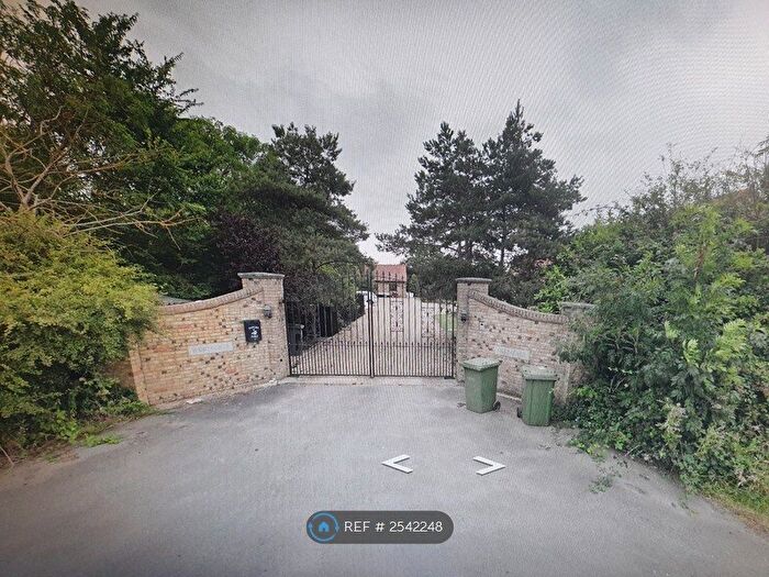 1 Bedroom Flat To Rent In Woolfehill Road, Peterborough, PE6