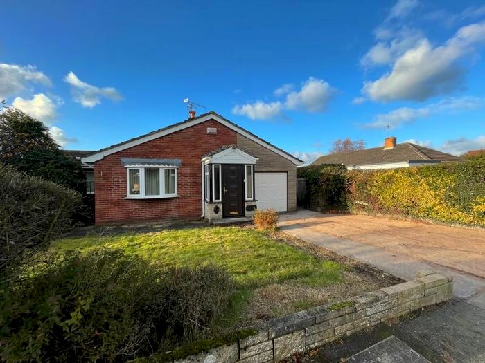2 Bedroom Bungalow To Rent In Buckbean Way, Goostrey, Crewe, CW4