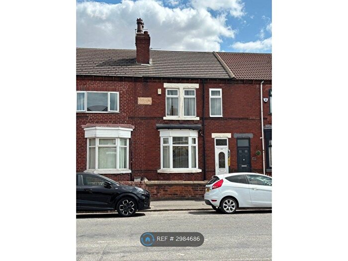 3 Bedroom Terraced House To Rent In Castleford Road, Normanton, WF6