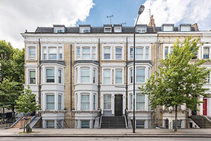 Studio To Rent In Warwick Road, London, SW5