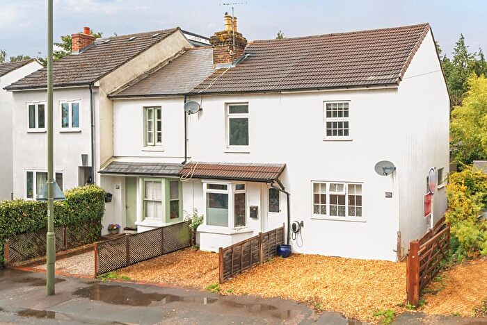 3 Bedroom Semi-Detached House For Sale In Guildford Road, Ash, GU12