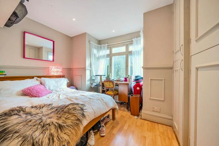1 Bedroom Flat To Rent In Gleneagle Road, Streatham, London, SW16