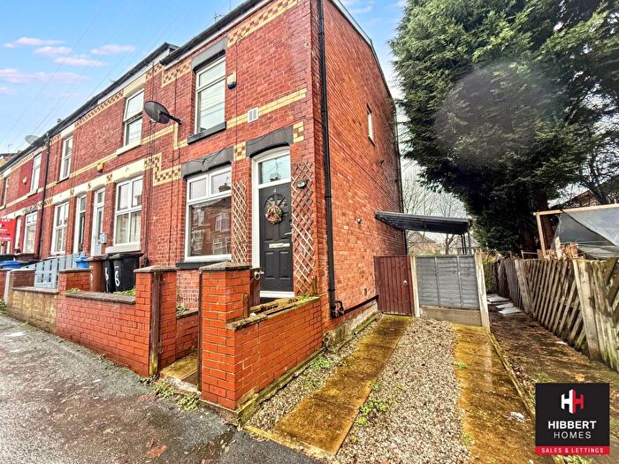 3 Bedroom End Of Terrace House For Sale In Glebe Street, Stockport, SK1