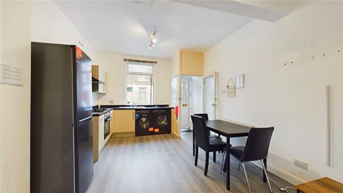 3 Bedroom Detached House To Rent In Peel Street, Middlesbrough, TS1