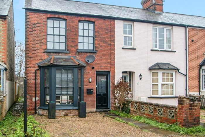 3 Bedroom End Of Terrace House To Rent In Crown Terrace, Bishop'S Stortford, CM23