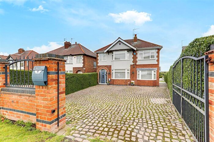 4 Bedroom Detached House For Sale In Spring Lane, Mapperley, NG3
