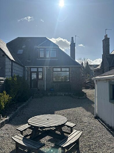 2 Bedroom Flat To Rent In Cromwell Road, Aberdeen, AB15