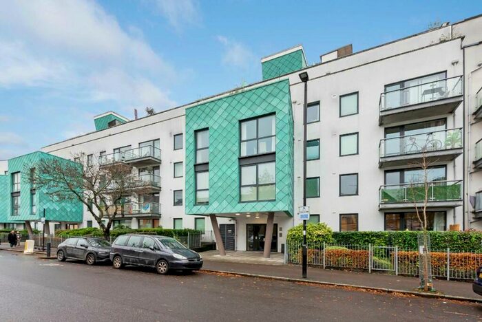 2 Bedroom Flat To Rent In Drayton Park, Islington, N5