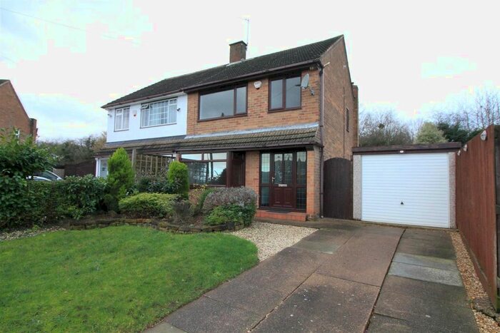 3 Bedroom Property To Rent In Shortwood Avenue, Hucknall, Nottingham, NG15