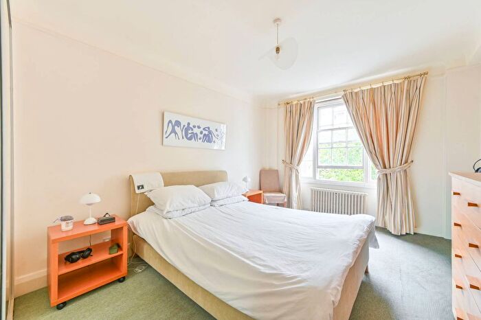 1 Bedroom Flat To Rent In Gloucester Place, Regent's Park, London, NW1
