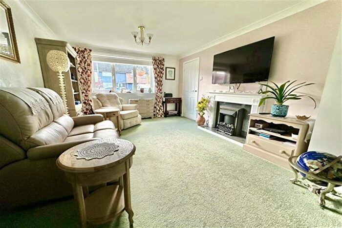 2 Bedroom Semi-Detached House For Sale In Alexander Road, Braintree, CM7