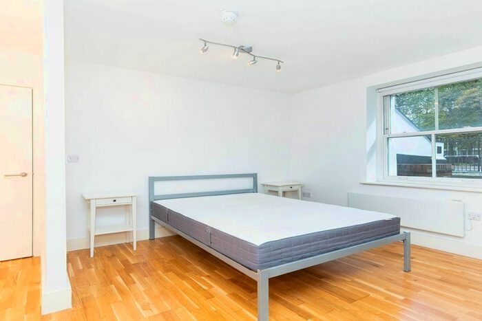 Studio To Rent In Frognal, London, NW3