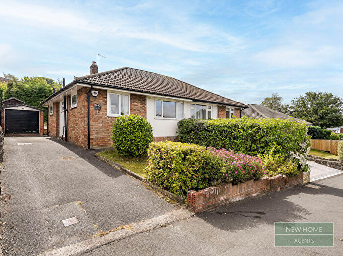 2 Bedroom Bungalow For Sale In Green Lane, Cookridge, Leeds, LS16