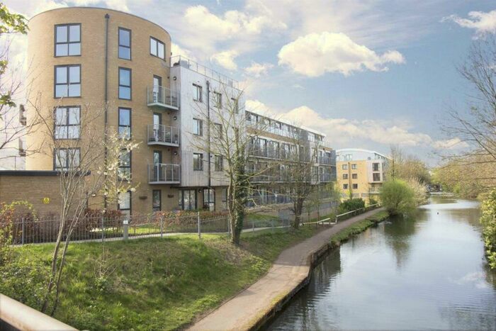 1 Bedroom Apartment To Rent In Smeaton Court, Hertford, SG13