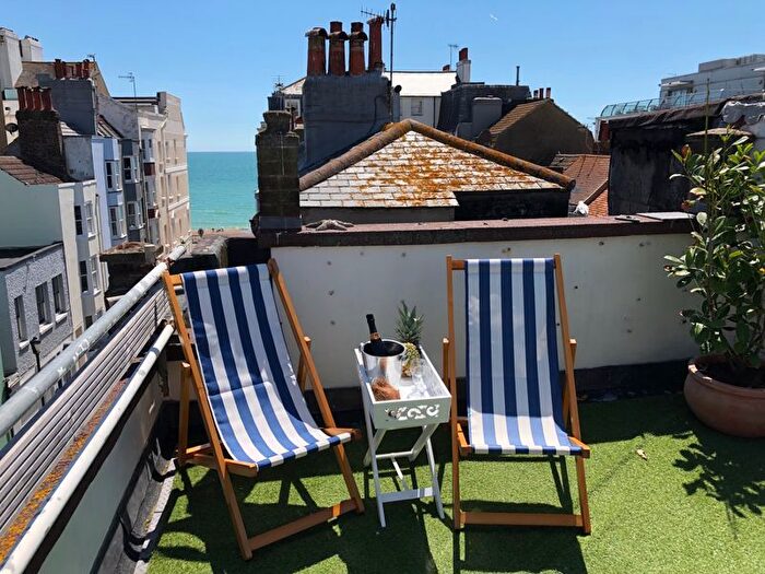 6 Bedroom Terraced House To Rent In Margaret Street, Brighton, BN2