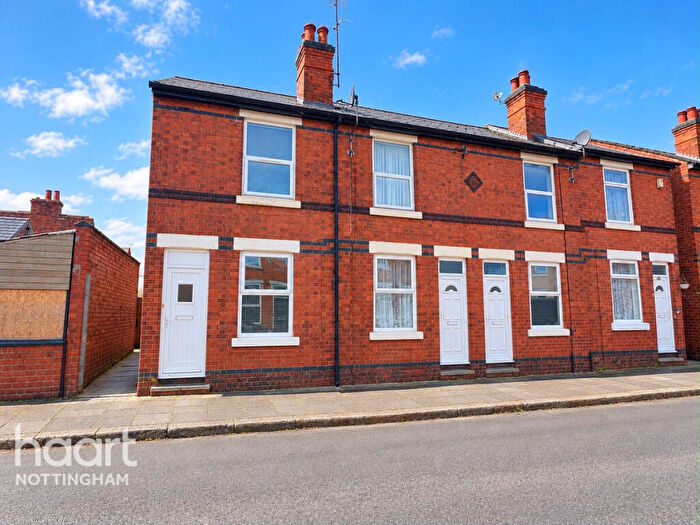 2 Bedroom End Of Terrace House For Sale In Rossington Road, Sneinton, NG2