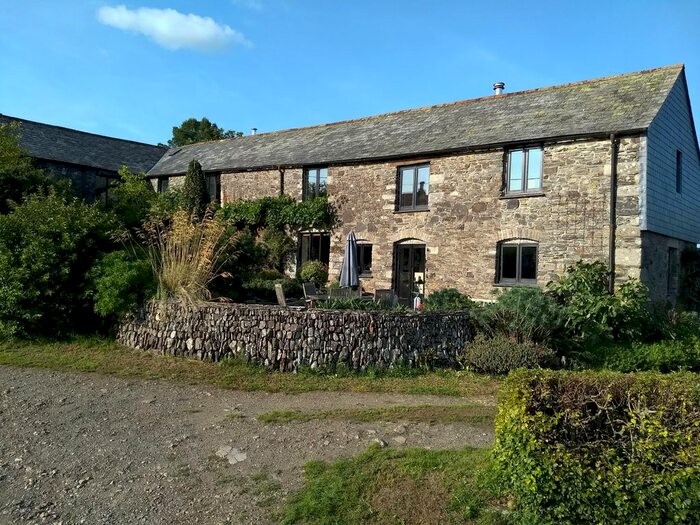 3 Bedroom Barn Conversion To Rent In St. Dominick, Saltash PL12