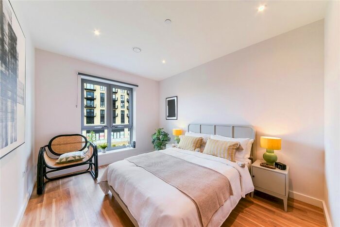 1 Bedroom Flat To Rent In Lyons Dock House, Oldfield Lane North, Greenford, UB6