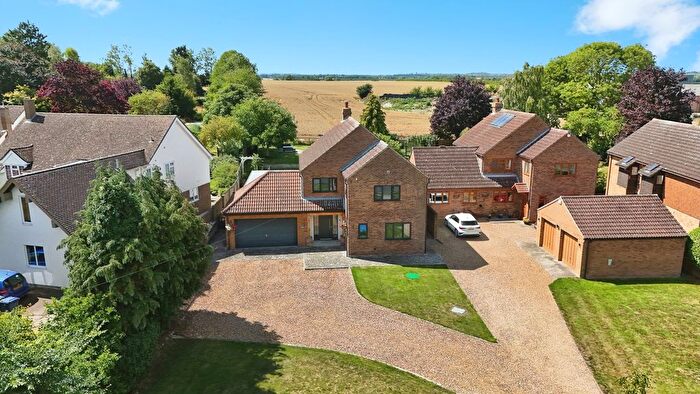 4 Bedroom Detached House For Sale In High Street, Guilden Morden, Royston, Hertfordshire, SG8